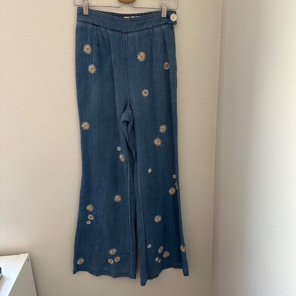 We The Free Embroidered Daisy Wide Leg High Rise Pants Cotton Flat Front Blue Sz - Picture 2 of 14